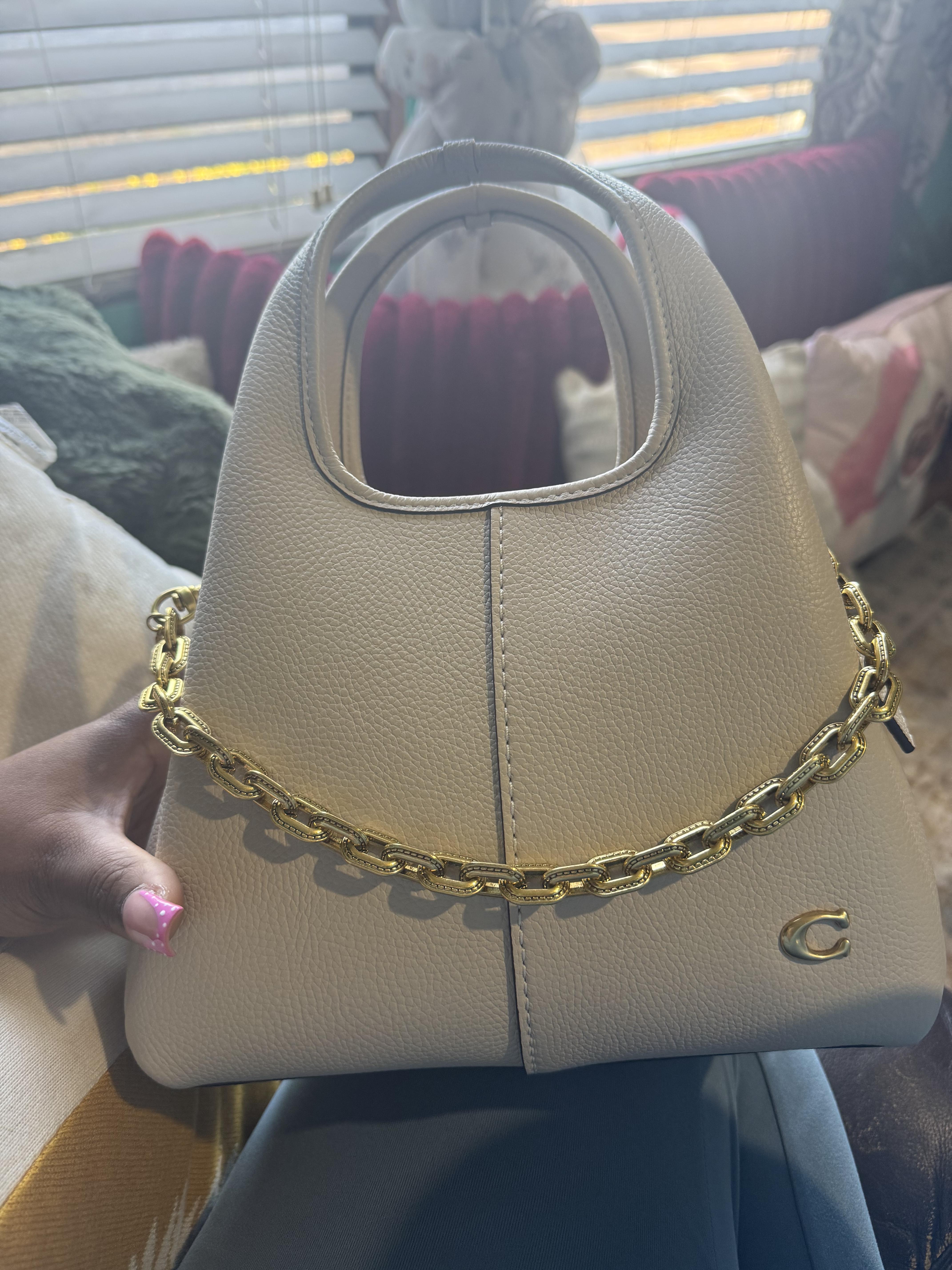 Lana Shoulder Bag 23 | Bags | Coach | COACH®