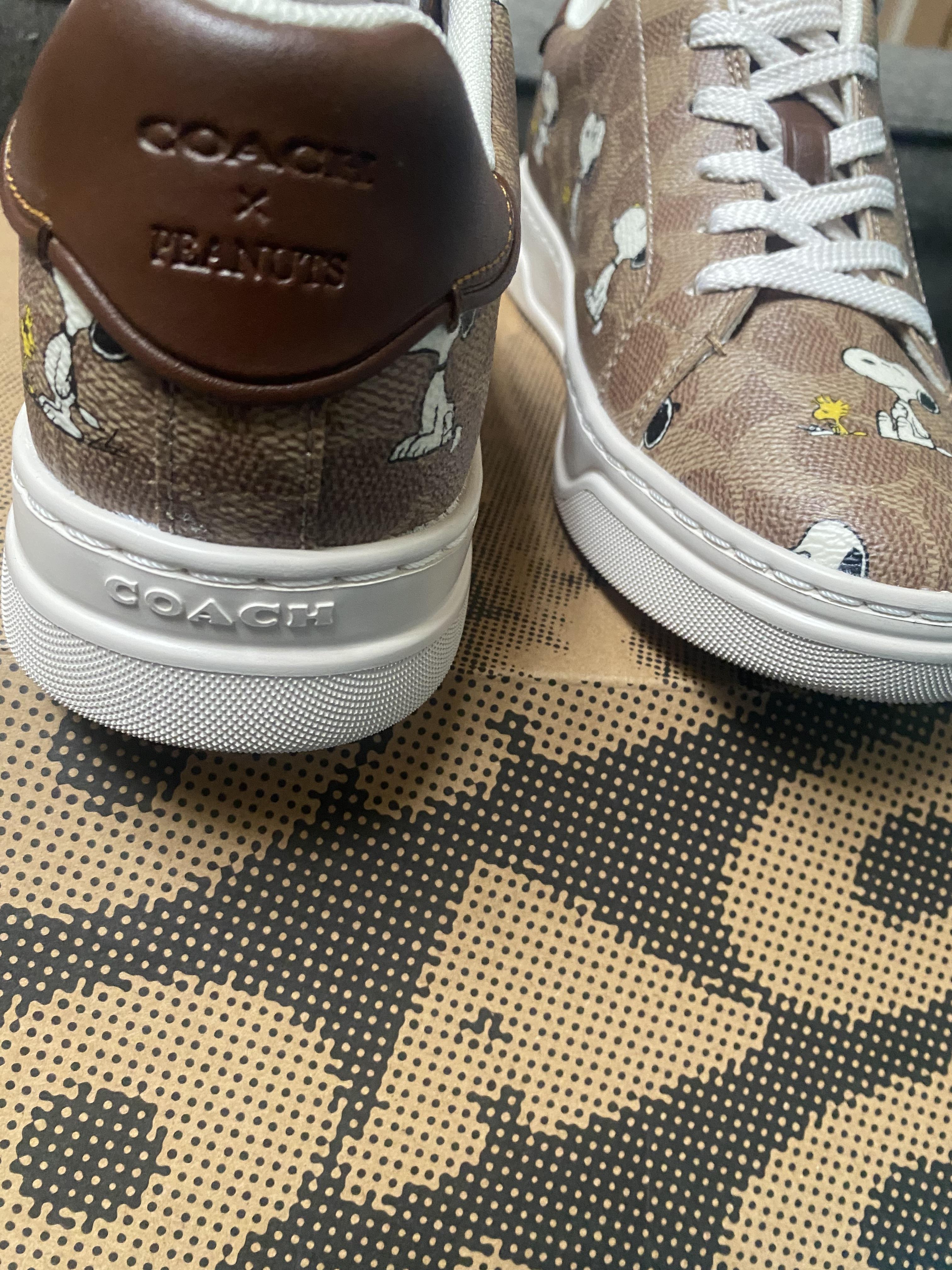 COACHディズニー 公式】COACH – コーチ | 【DISNEY x COACH】ストラップ ウィズ ピン