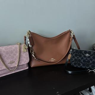Laurel Shoulder Bag With Flower Charm | COACH®