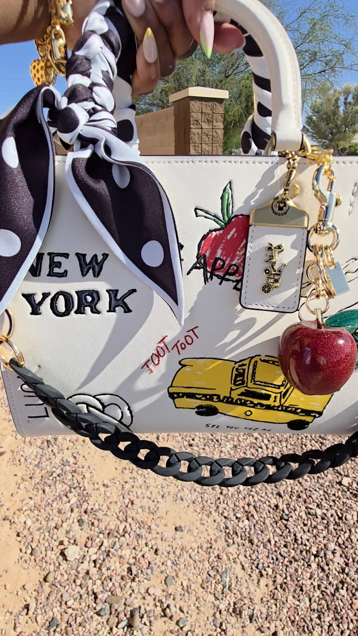 ★ COACH ★Rogue Bag 25 With Sketch Print★ 大人気 COACH® | Rogue Bag 25 With Sketch Print