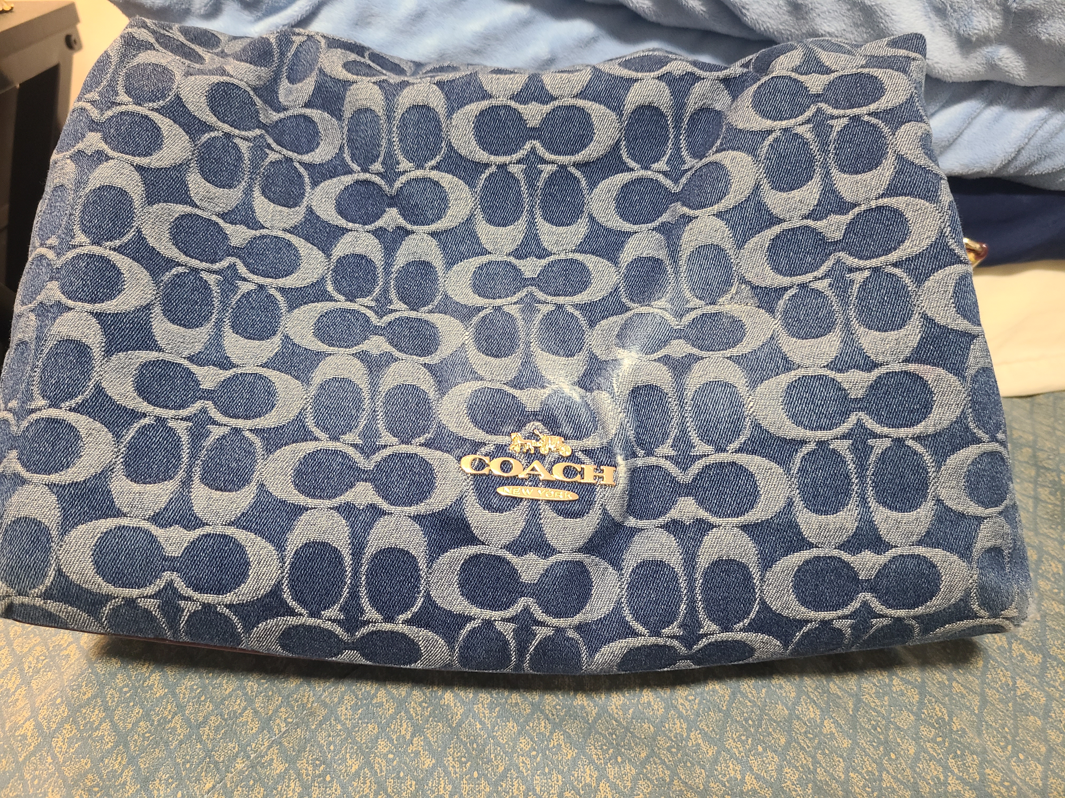 Laurel Large Shoulder Bag With Mirror Charm And Pouch | COACH®