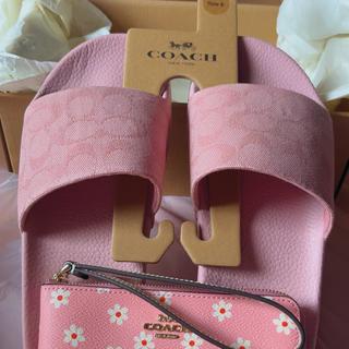 Corner Zip Wristlet With Gingham Print And Charm | Wallets | Coach