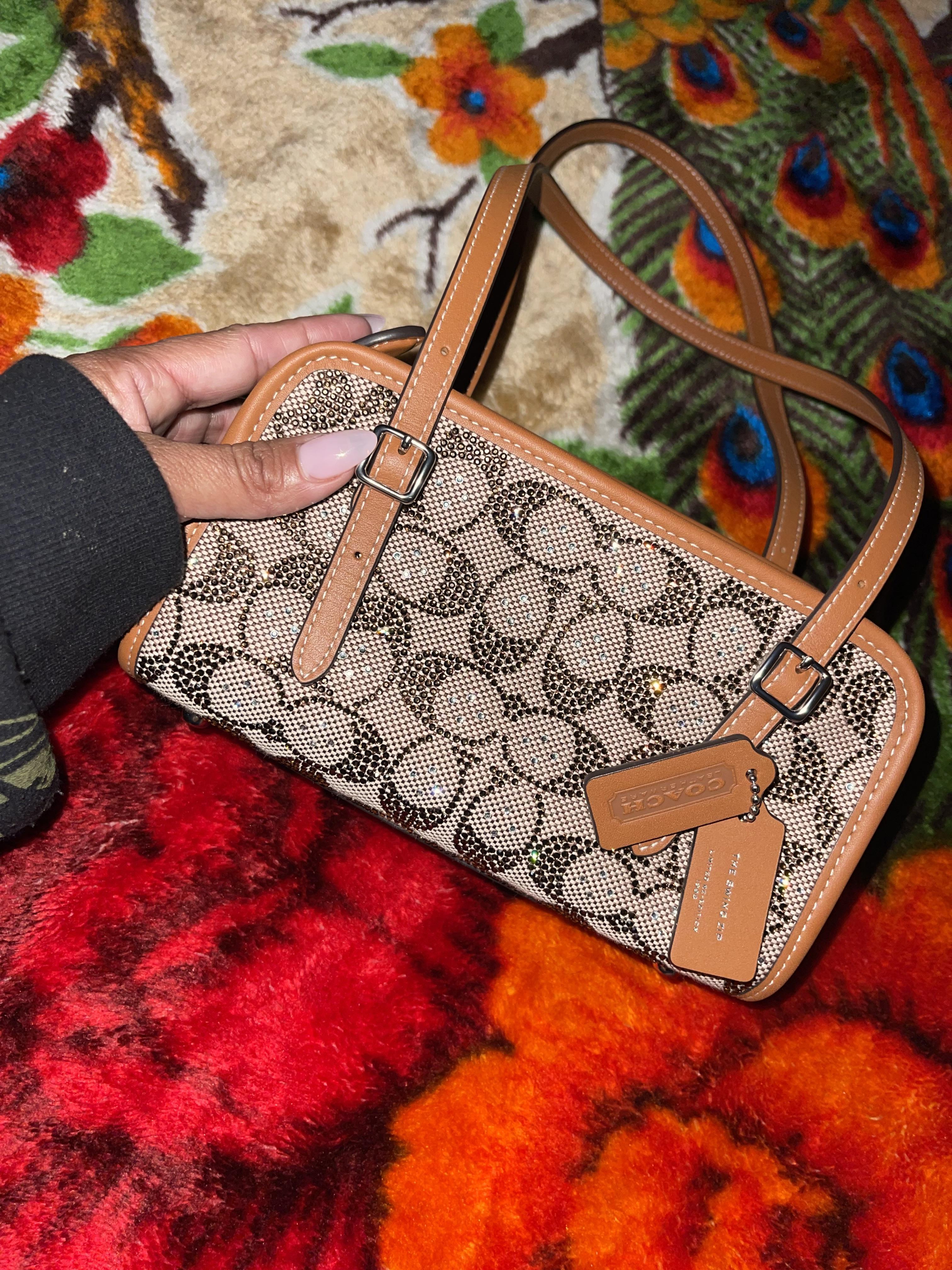 COACH® | Swing Zip Bag 20 In Crystal Signature Jacquard