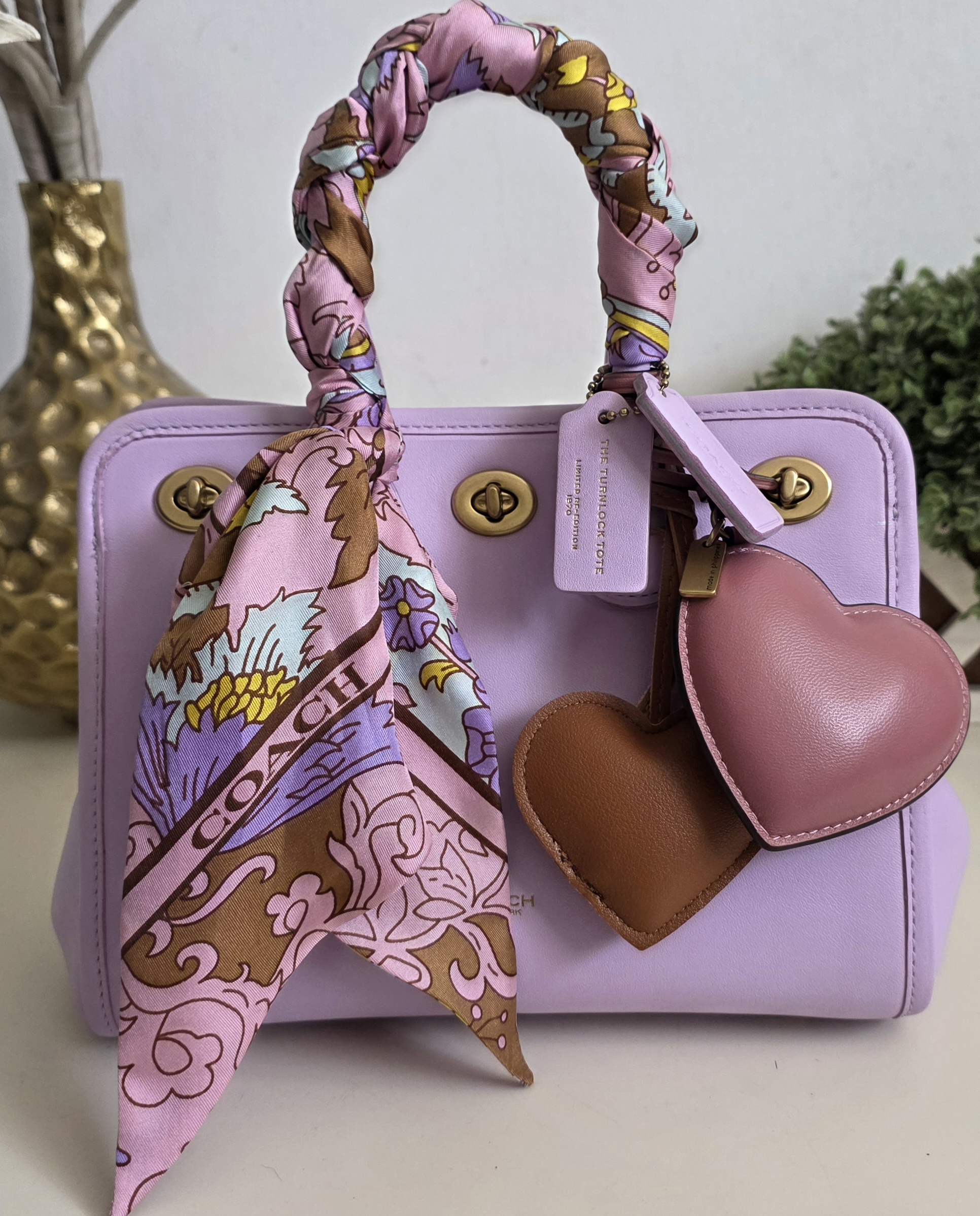 Buy Now Turnlock Tote Bag 22 | COACH®