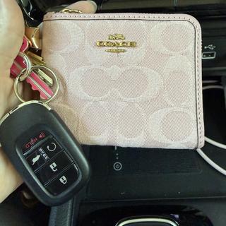 Small Corner Zip Wallet In Signature Canvas | Wallets | Coach | COACH®