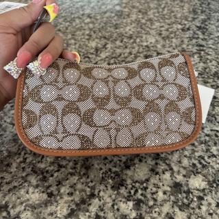 Restored Swinger Bag 20 With Floral Print | COACH®