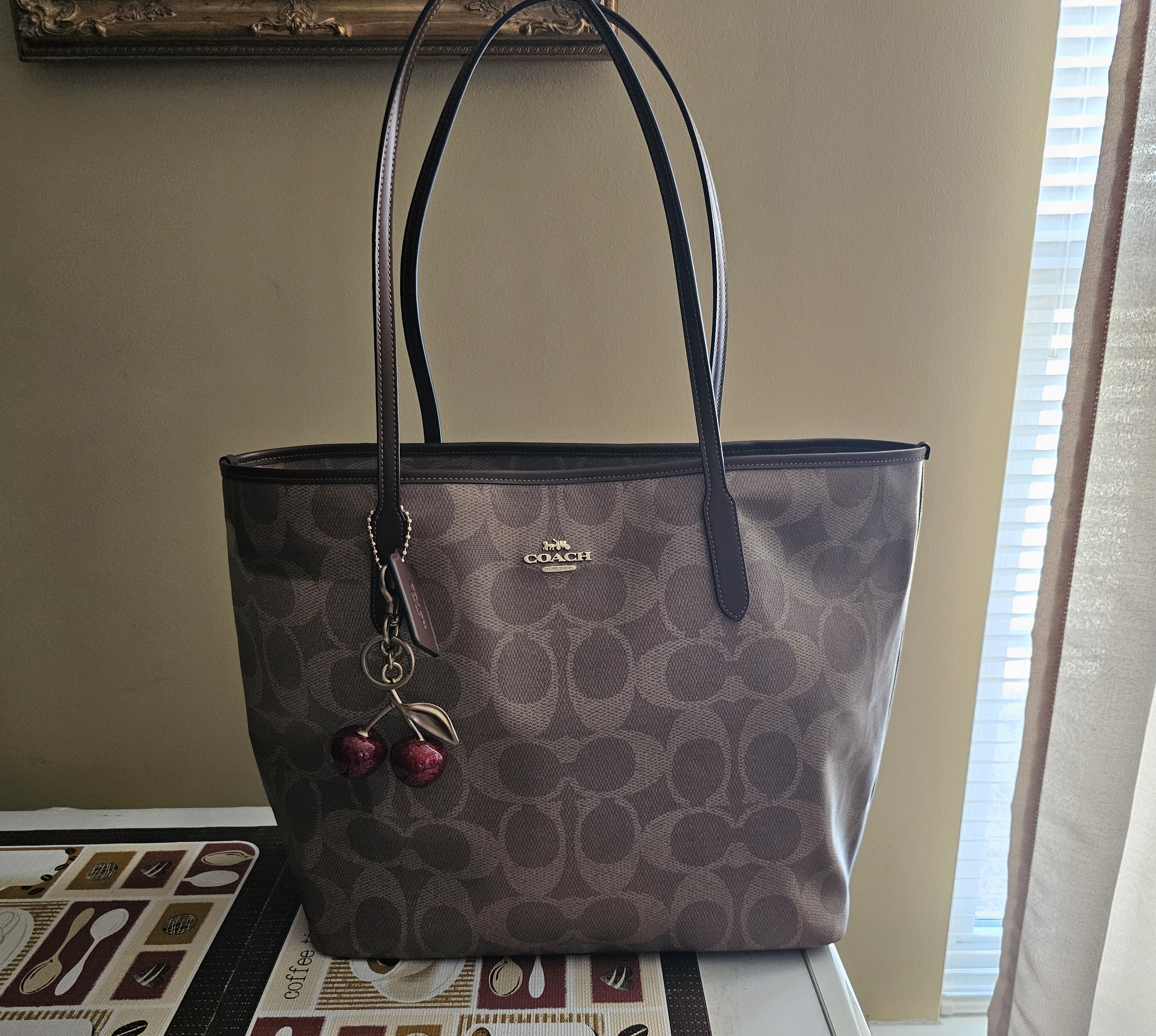 Large City Tote Bag With Charms | Bags | Coach | COACH®