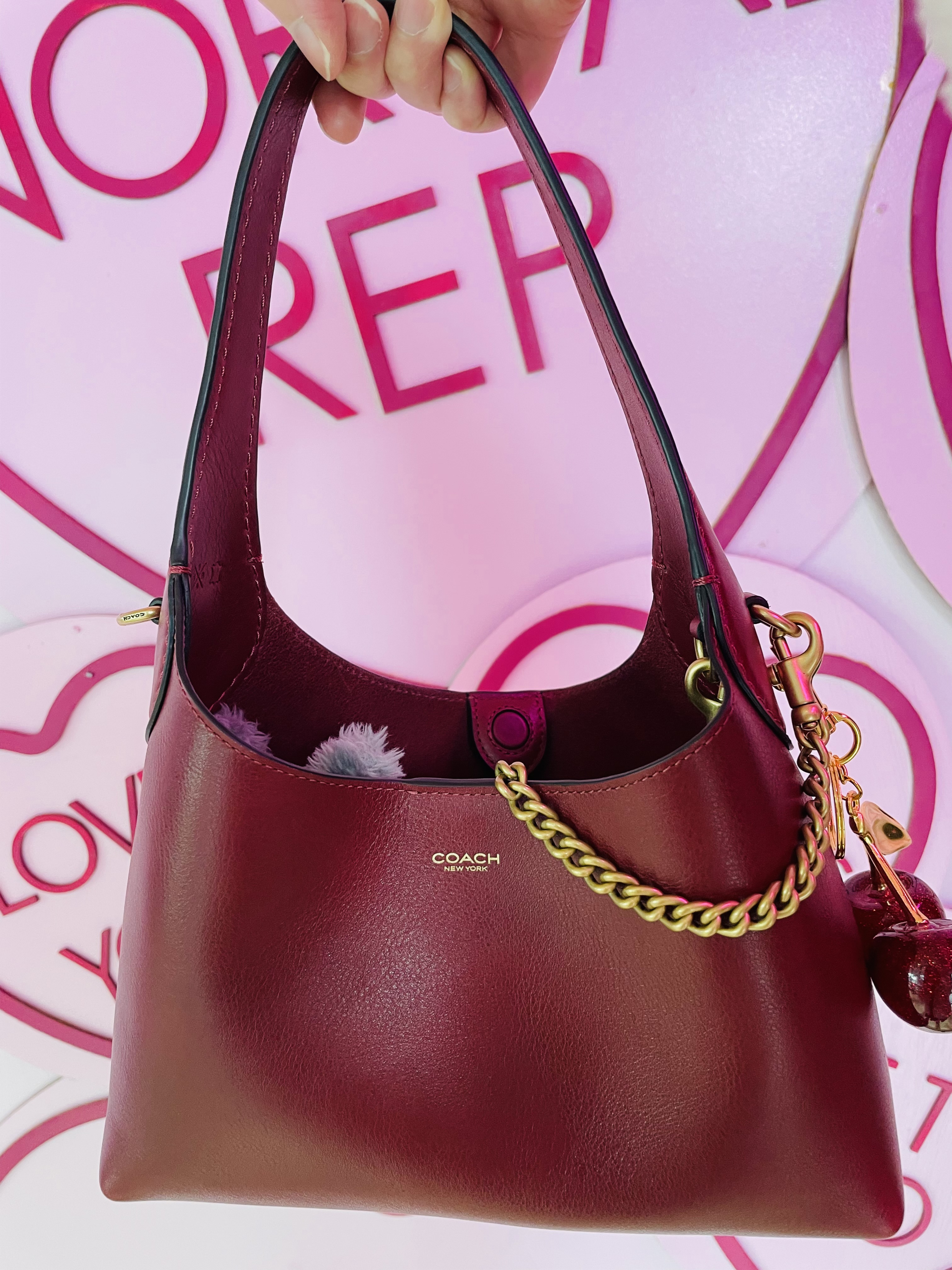 COACH ブルックリン ショルダー バッグ 23 ダークルビー Brooklyn Shoulder Bag 23 | Bags | Coach | COACH®