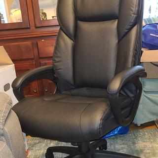 Quill Brand Kelburne Luxura Managers Chair 50859 Quill