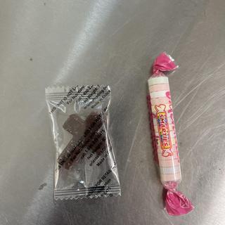Smarties are just for size comparison.