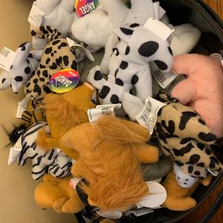 Mini stuffed animals.