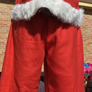 Note the pants are short, no beard, half boots, thin material