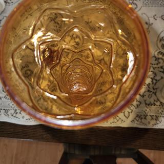 Glasses are perfectly round unlike tops