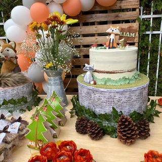 Cake stand