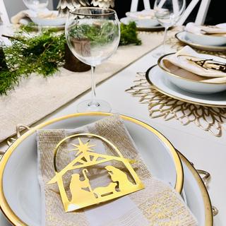 Simple Christmas statement for the table.