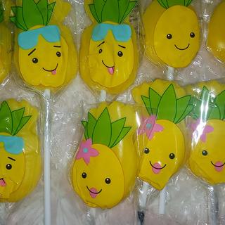 Plastic wrapper faces