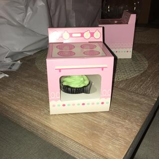 Cupcake box
