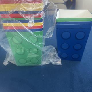 4 sides have to be pinched to stand straight and even. I had to put together over 70 boxes hard work