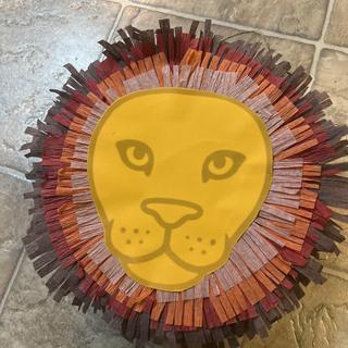 Lion mini piñata