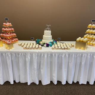 Gold Buffet Riser Set