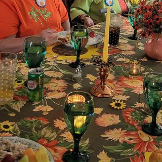 love these sunflower placemats