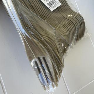 Not shiny gold fork