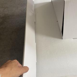 this front flap would not stay closed, had to reenforce with double side tape