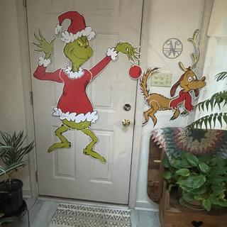 Grinch and Max