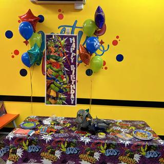 Awesome tablecloth!