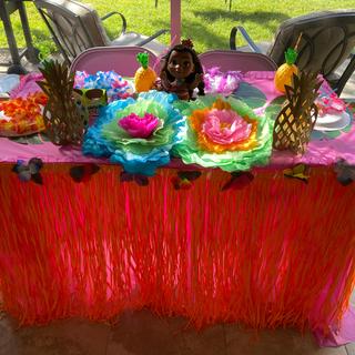Moana party using paper flowers