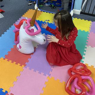 Joliyoou Inflatable Unicorn Ring Toss Game Set - 2 Unicorn Hats + 12 Toss Rings - Fun Party Game For Kids & Adults