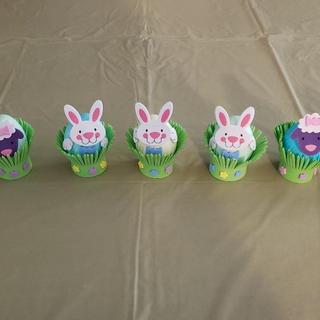 Lining up to welcome Spring.