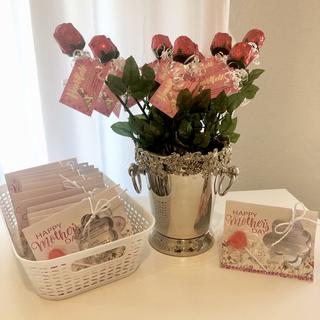 Beautiful Roses and Cards from Oriental Trading
