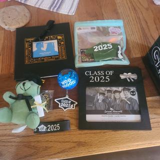 Few other items for the grad bag.