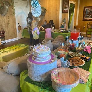 Cake stand
