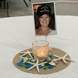 Wonderful beach-themed table decorations