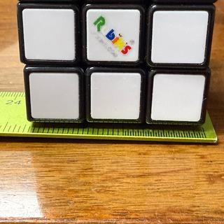 rubix cube clearly only 2-1/4"