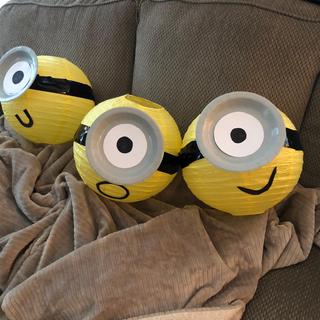 Made minion out of them; so easy &so cute!