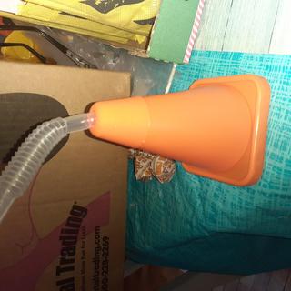 Cones are cute but didn't have a cap on tge straws.