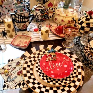 Very cute theme napkins!