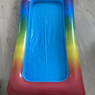 Nothing like the pictures.