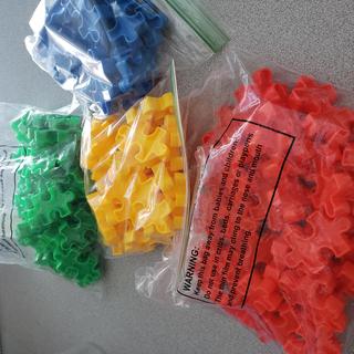 Too many red & green, not enough blue and yellow