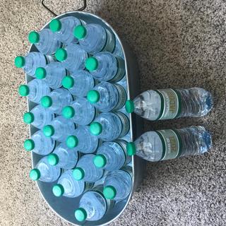 Hydrate your guest while honoring the graduate