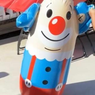 Fun punching clown