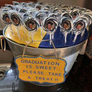 Party favors for graduation