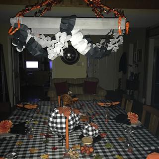 thanksgiving day gather table