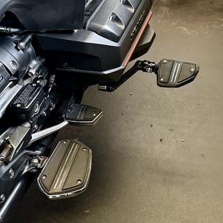 Goldstrike Black 3-Way Adjustable Highway Peg Mounts w/Twin Rail