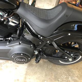 Saddlemen Black Speed Merchant Seat - SM81828DB for 2018 Saddlemen Black Speed Merchant Seat - SM81828DB for 2018