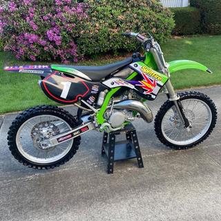 PJ1 Factory Kawasaki Green Epoxy Paint - 17-KGO - Dennis Kirk