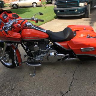 Mustang Motorcycle Seats 76078 Lowdown Touring Solo Seat for